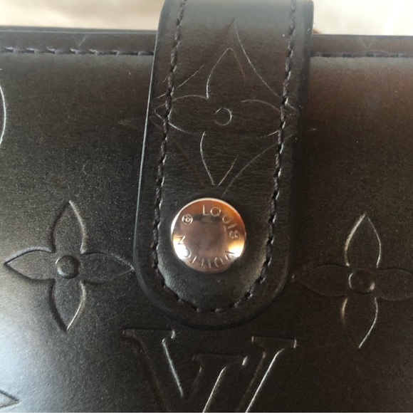Authentic Louis Vuitton Monogram Mat Kisslock Wallet - Picture 4 of 15